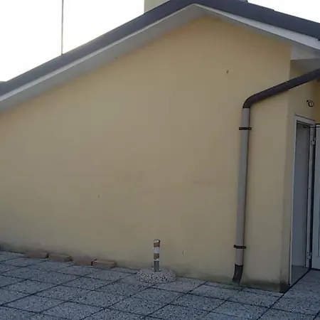 Balconcino Su *