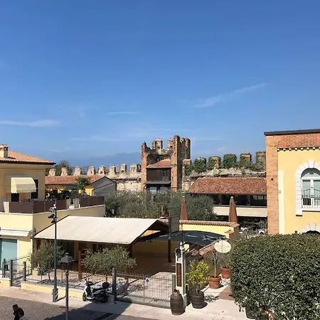Balconcino Su Lazise